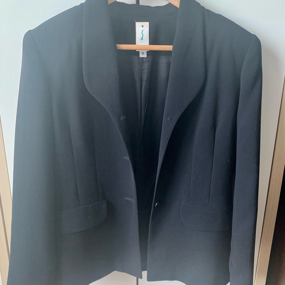 Classic fit suit jacket